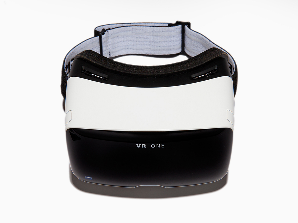 卡爾蔡司發布虛擬現實眼鏡VR One-廣州磐眾智能科技有限公司